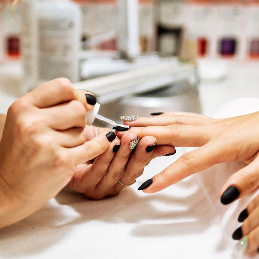Highland Nails And Spa