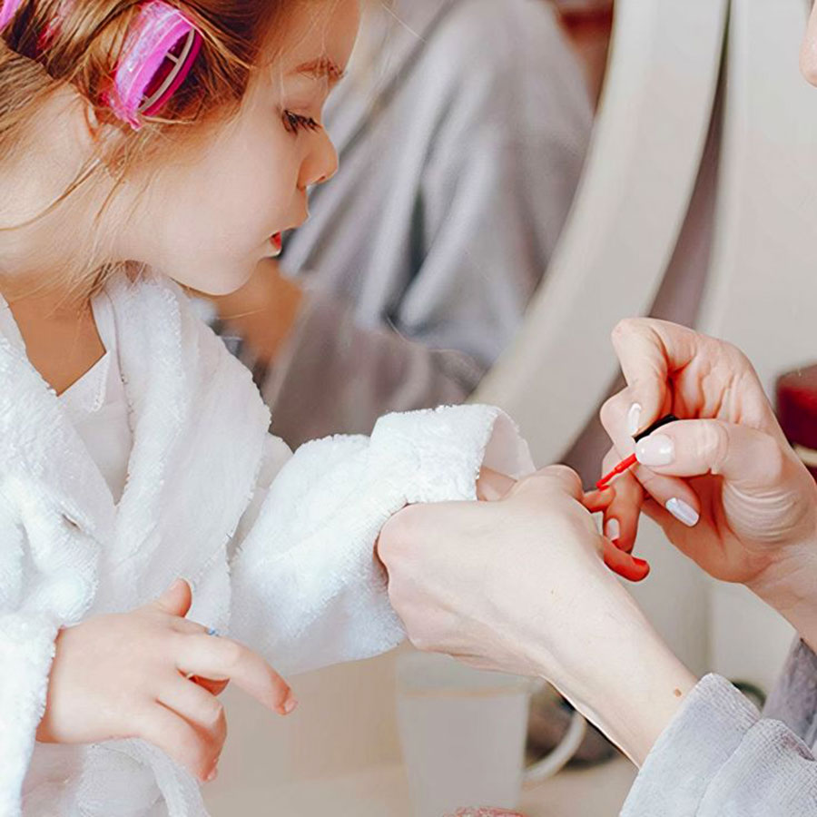 Highland Nails And Spa